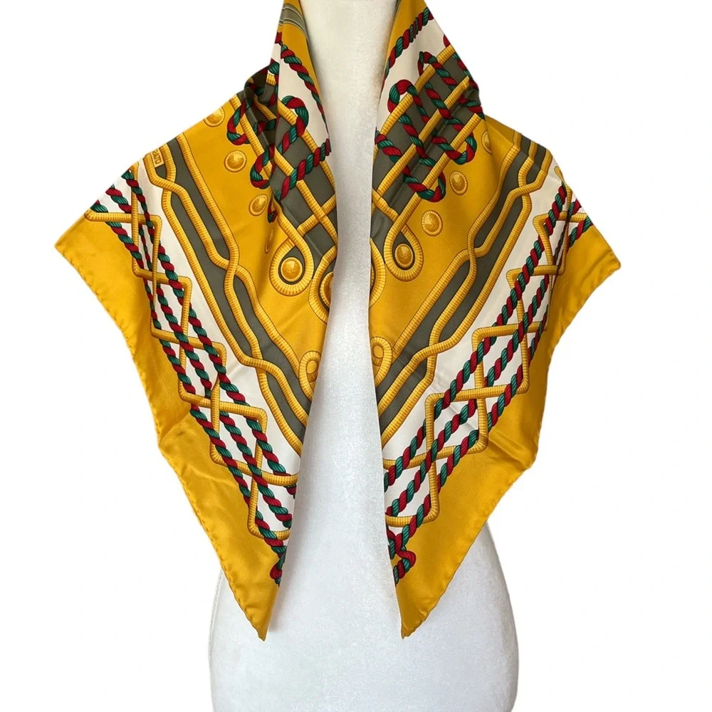 Gorgeous Italian Silk Scarf - Picture 3 of 8